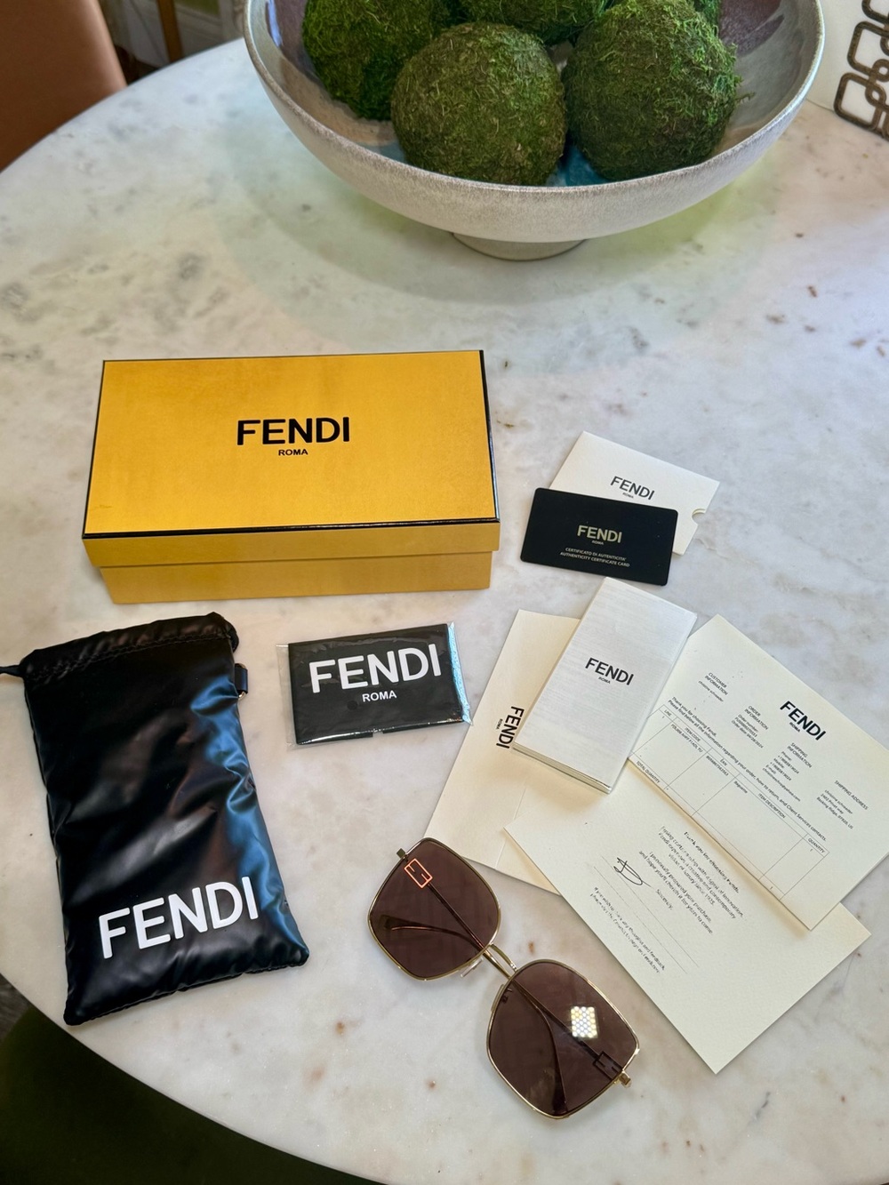 Fendi 🤎 Baguette Authenticated Sunglasses with Brown Monogram Print BRAND NEW! - Picture 5 of 17